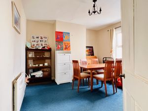 Dining Room- click for photo gallery